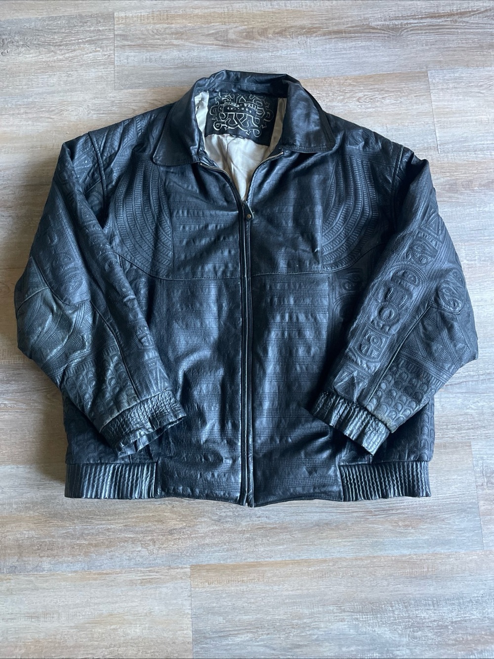 VTG Desert Well Men’s Size 2XL Black Egyptian Pharaoh Embossed Leather Jacket